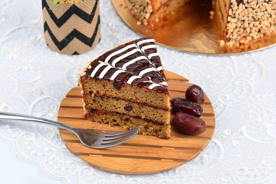 איך להודיע לחבר שלך שמבצעים בו רמייה